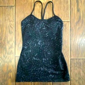 Lululemon racer back tank top with built in bra - size 4